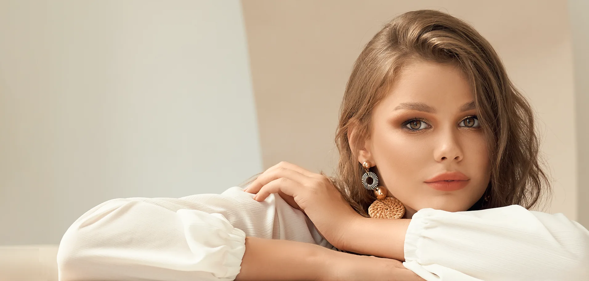 Model videochat in studio